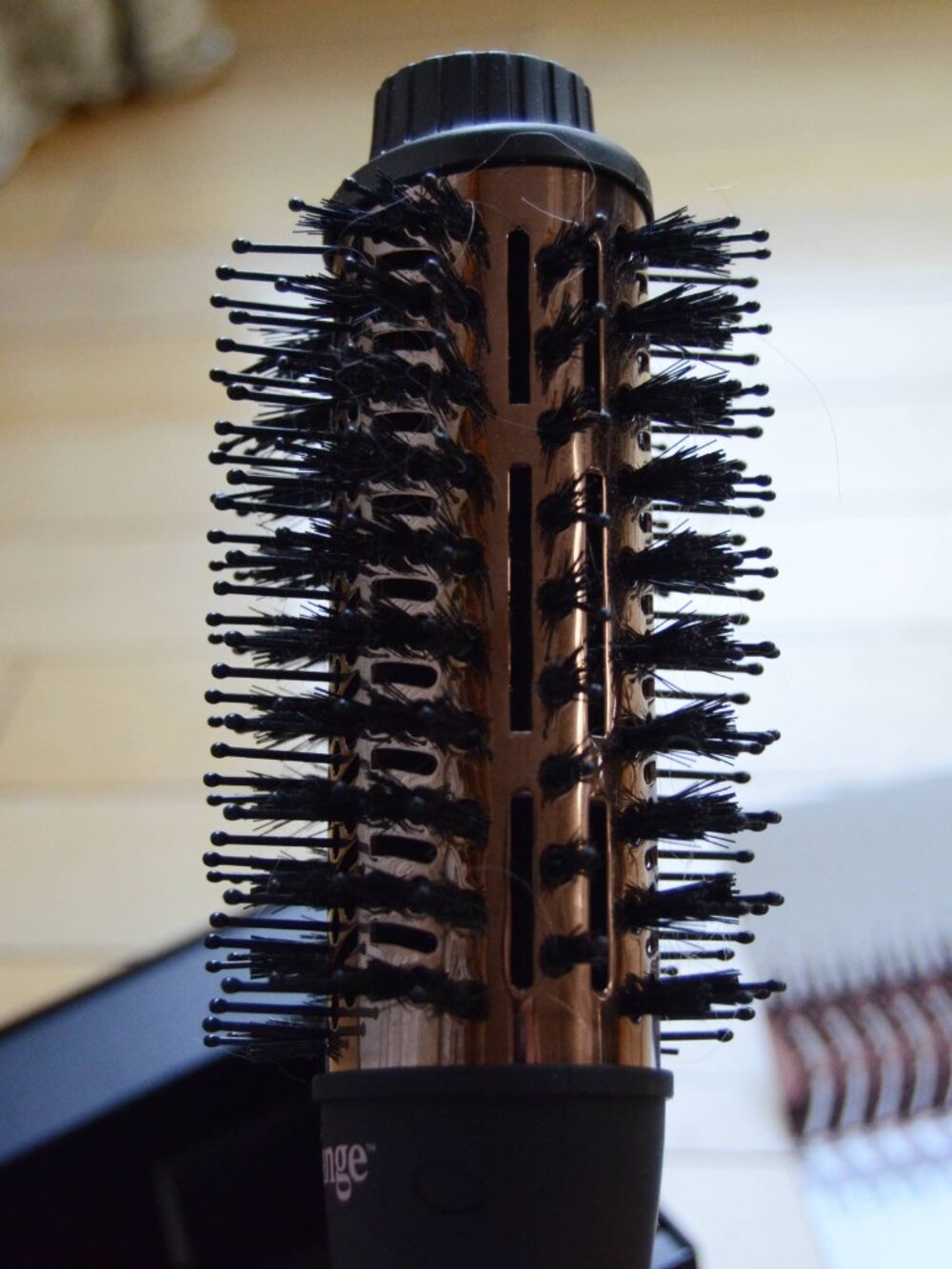 L'ANGE Le Volume 60MM 2-in-1 Titanium Brush Dryer Black - Picture 9 of 14